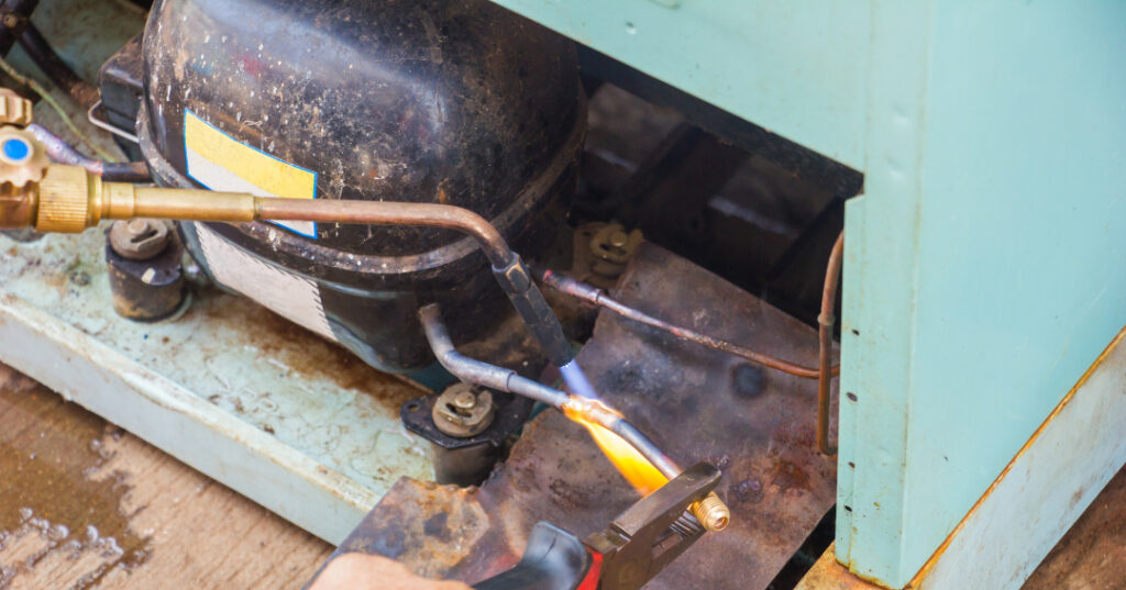 Assistência Técnica Esmaltec na São José dos Campos | Autorizada na São José dos Campos reparo de compressor